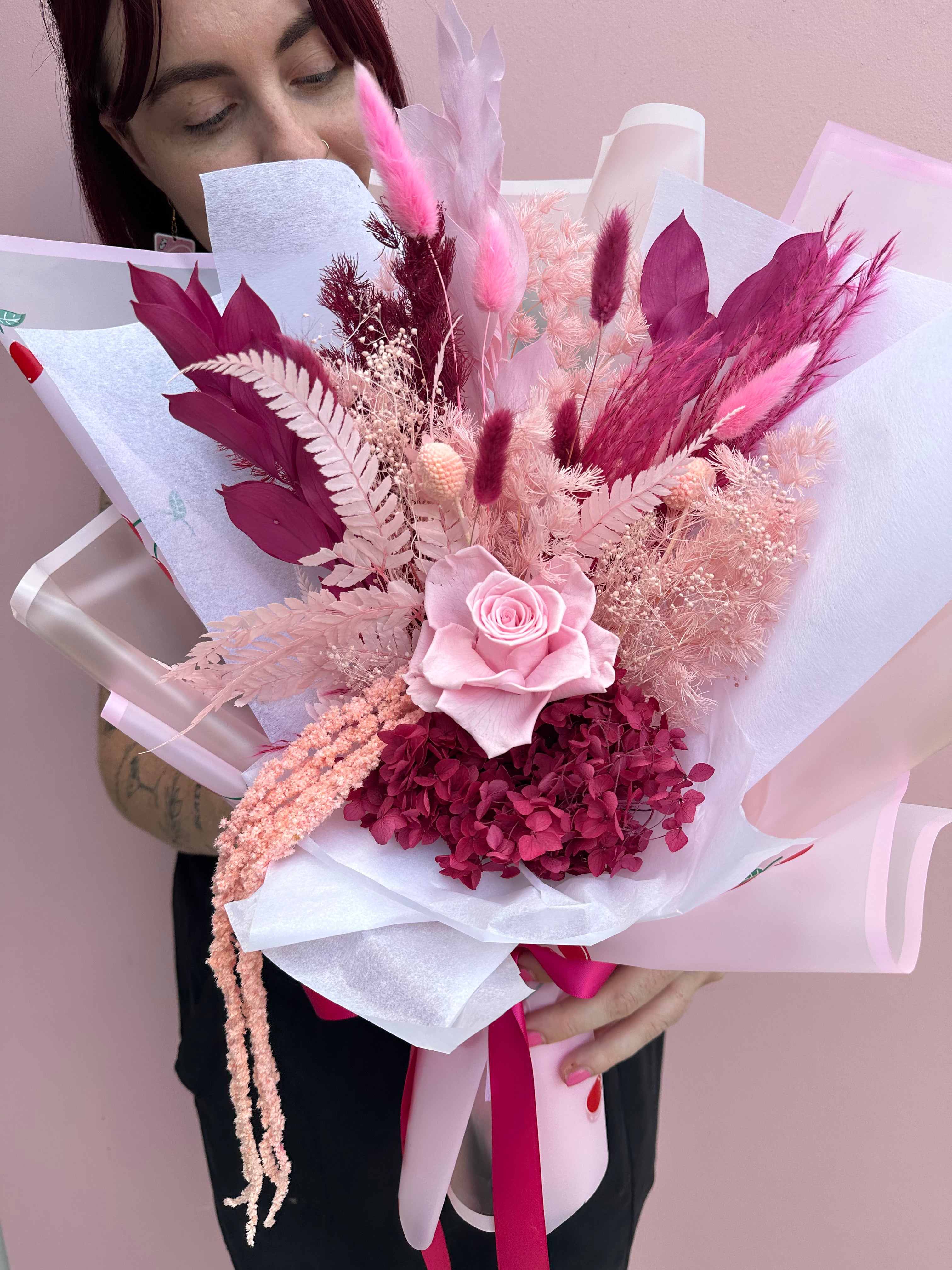 Roxy 2.0 💓 - Dried + Preserved Gift Bouquet