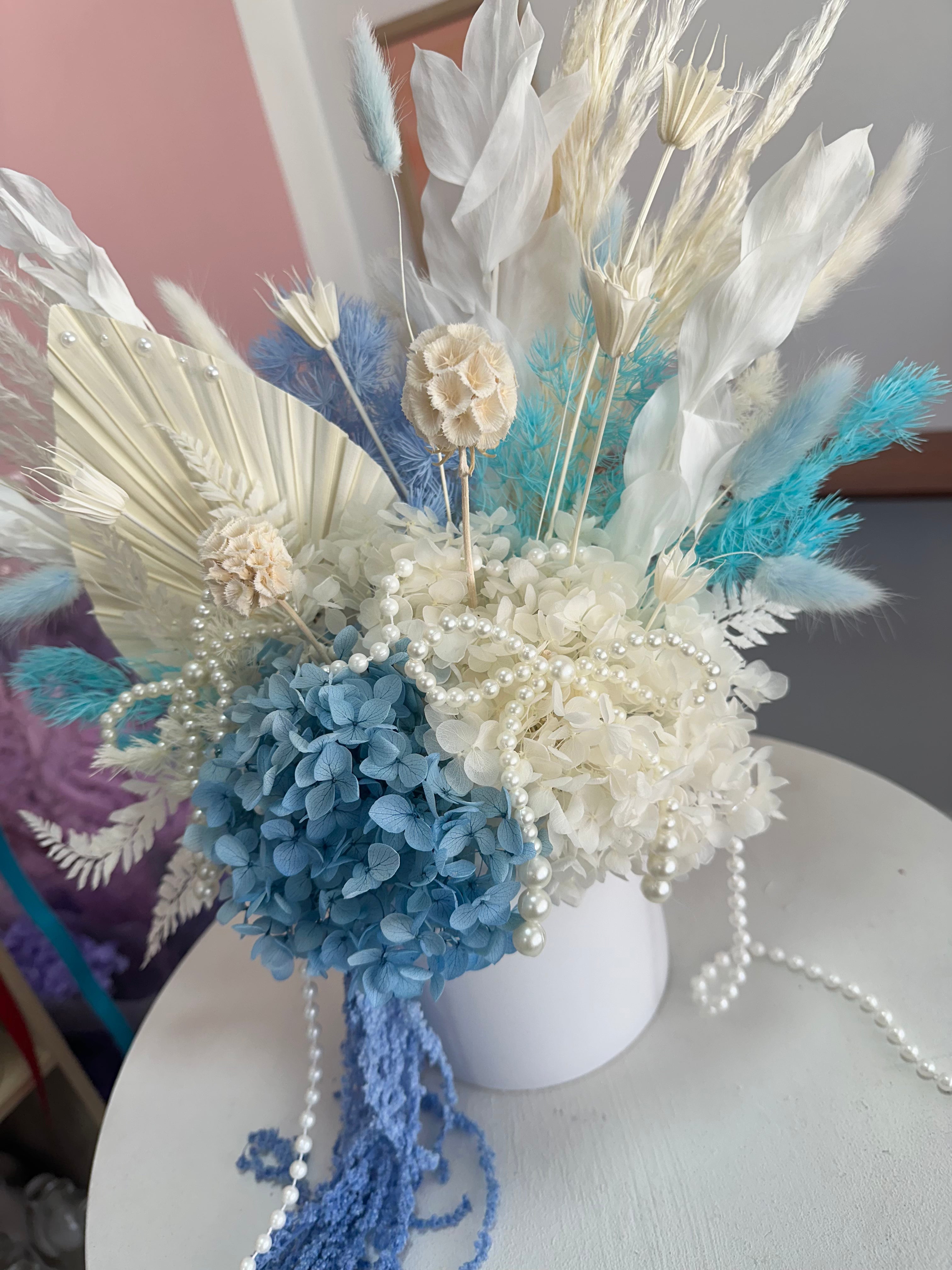 Pastel Blue 🐬🤍 - Vase Arrangement