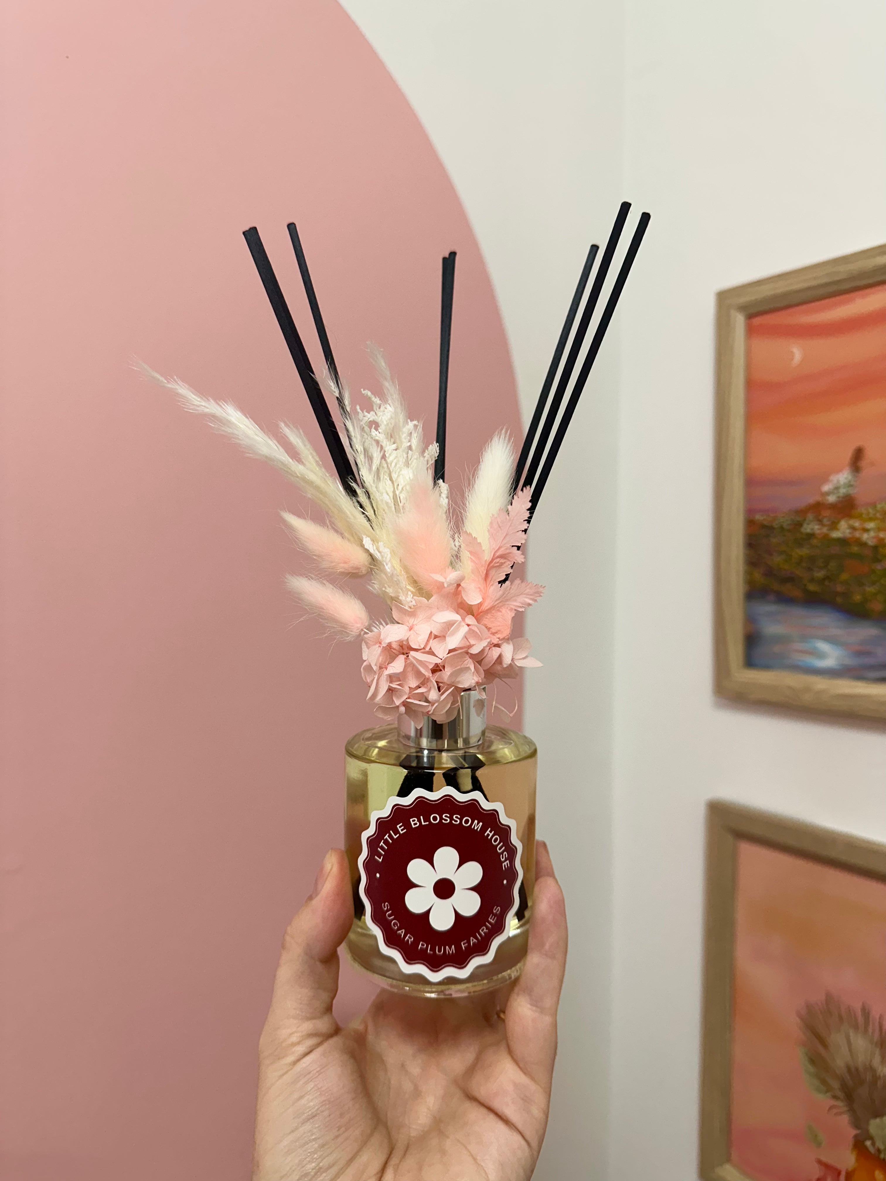 Dried Floral Reed Diffuser - HOLIDAY COLLECTION