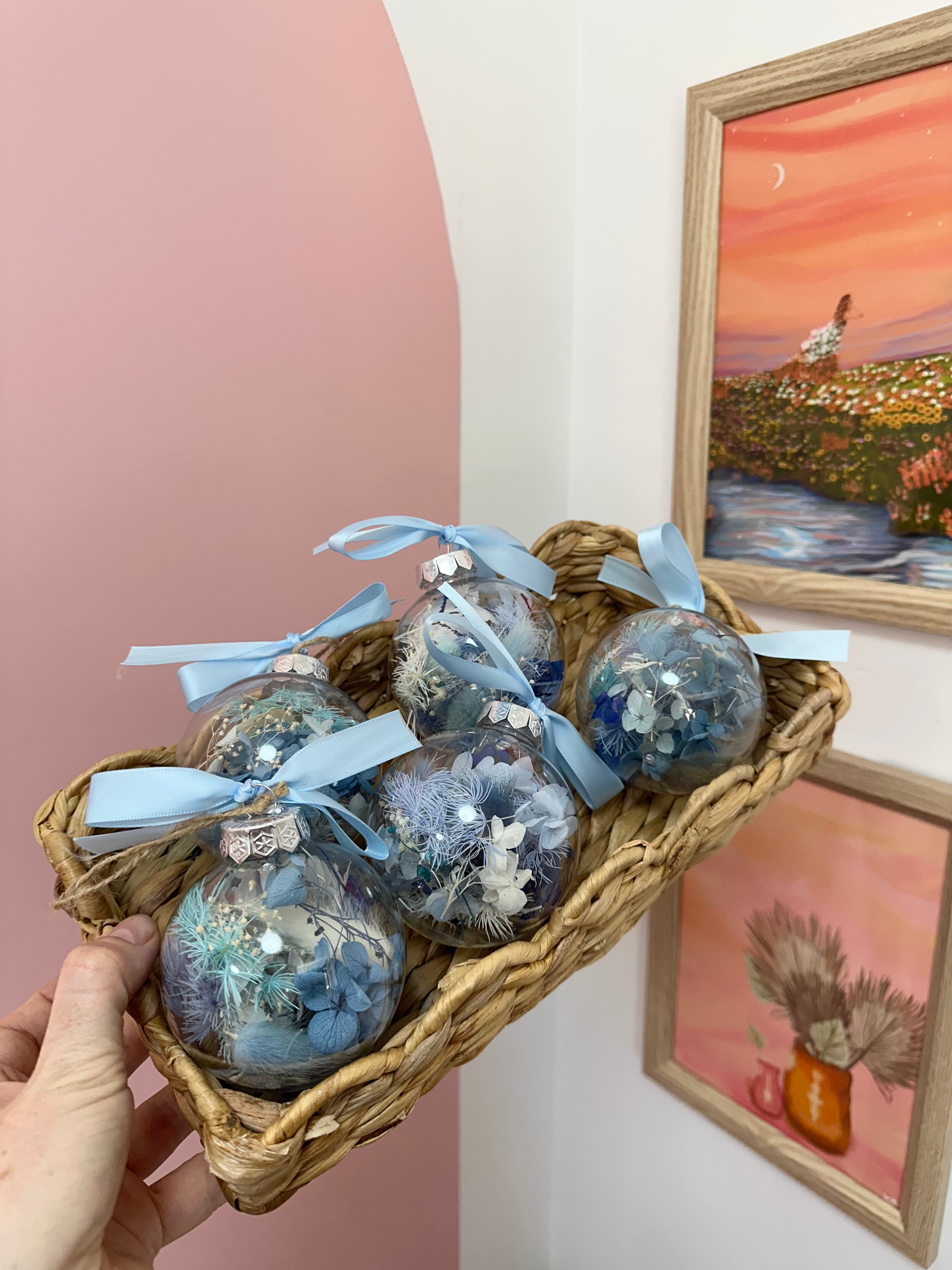 Personalised Dried Floral Bauble Ornament (Assorted Colours)