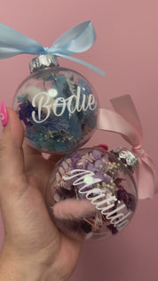 Personalised Dried Floral Bauble Ornament (Assorted Colours)